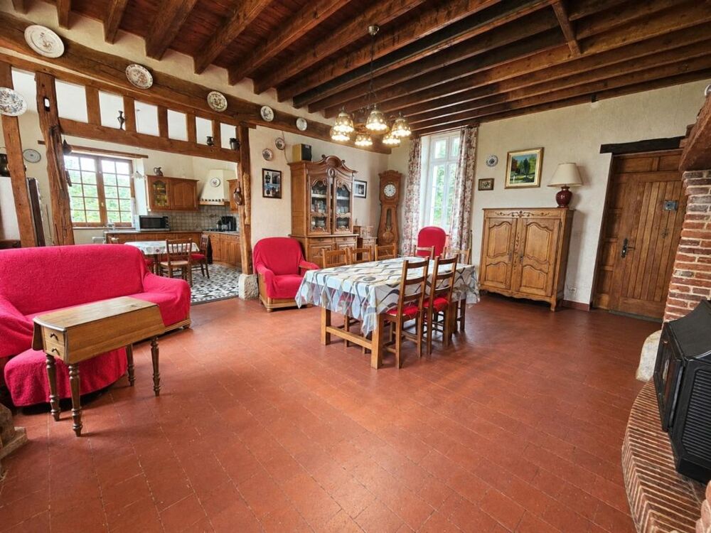 ? MANOIR DU XVIIe SIÈCLE  16 000 m² DE TERRAIN  DÉPENDANCES