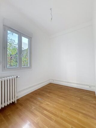  Appartement à louer 3 pièces 52 m²