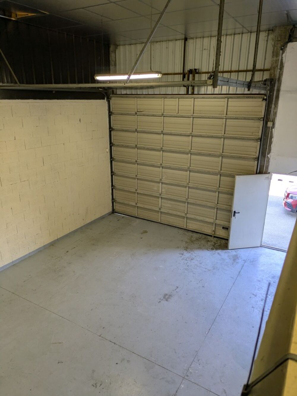   Dpt Savoie (73), à louer CHAMBERY local d'activité 110 M² Chambery