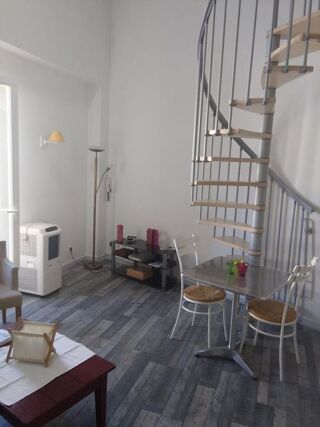  Appartement à louer 2 pièces 35 m²