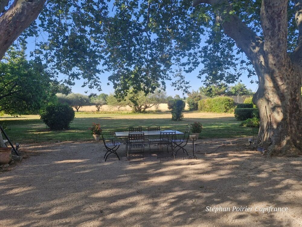 VELAUX  DOMAINE D'EXCEPTION DE 3,45 HECTARES AUX PORTES D'AIX-EN-PROVENCE