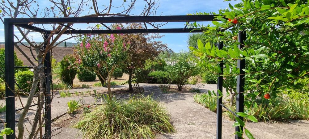 Vente Maison GRANDE VILLA DE PLAIN PIED  T5 sur 1400 m² de terrain piscinable Cuges les pins