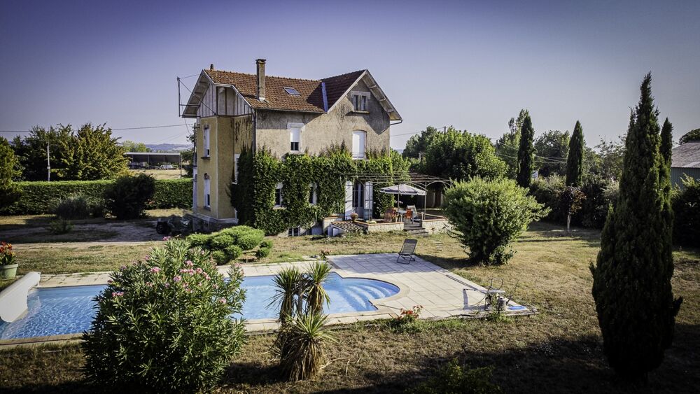 Maison 8 pièces 145 m² · à Clairac · 145 m² · 249 500 €