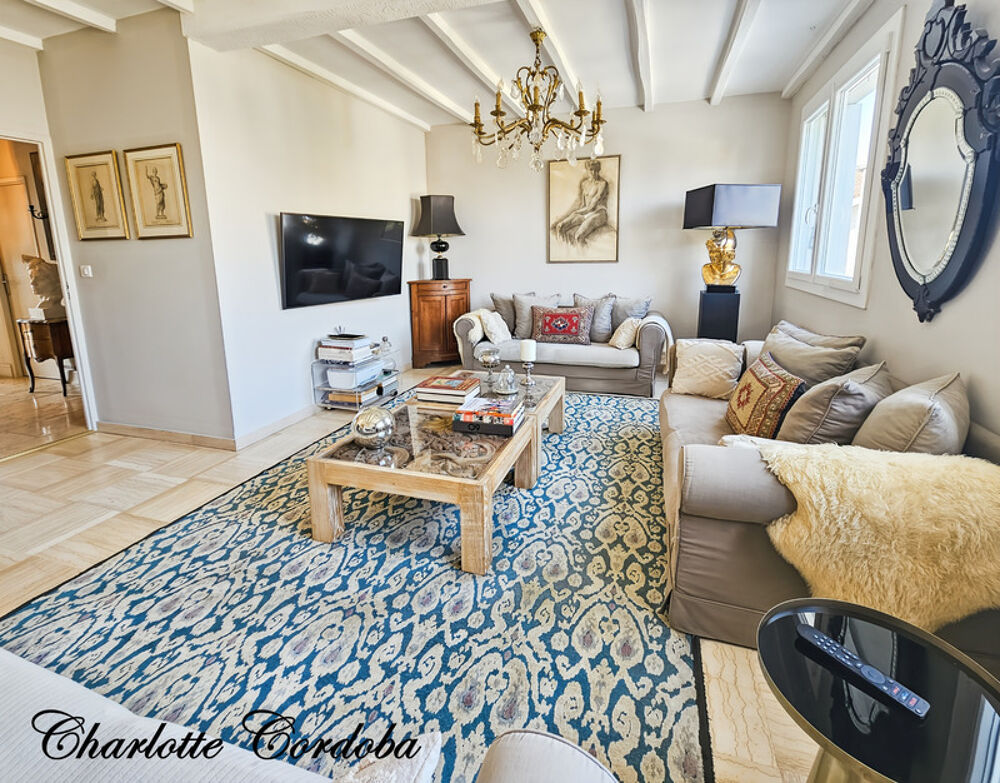 Maison de ville de caractère avec garage et terrasse  Quartier Palissy à Agen