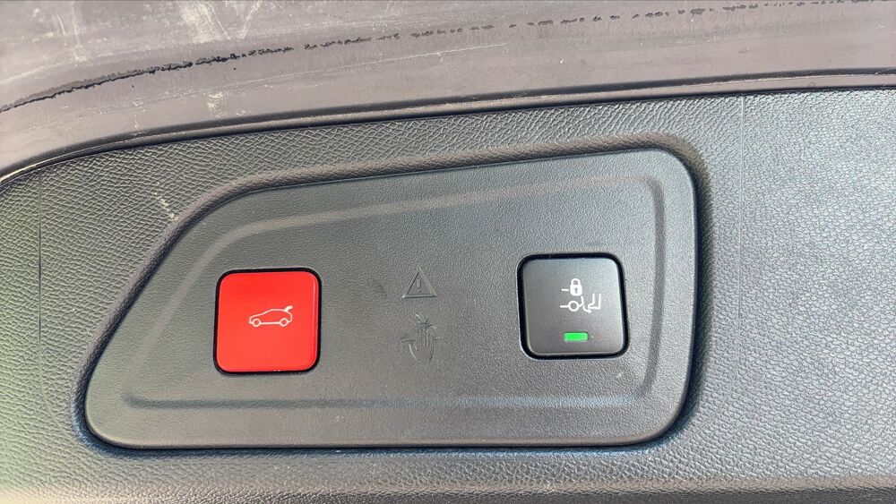 C5 aircross 1.6 THP PureTech 180 EAT8 Shine - Automatique 2019 occasion 33000 Bordeaux