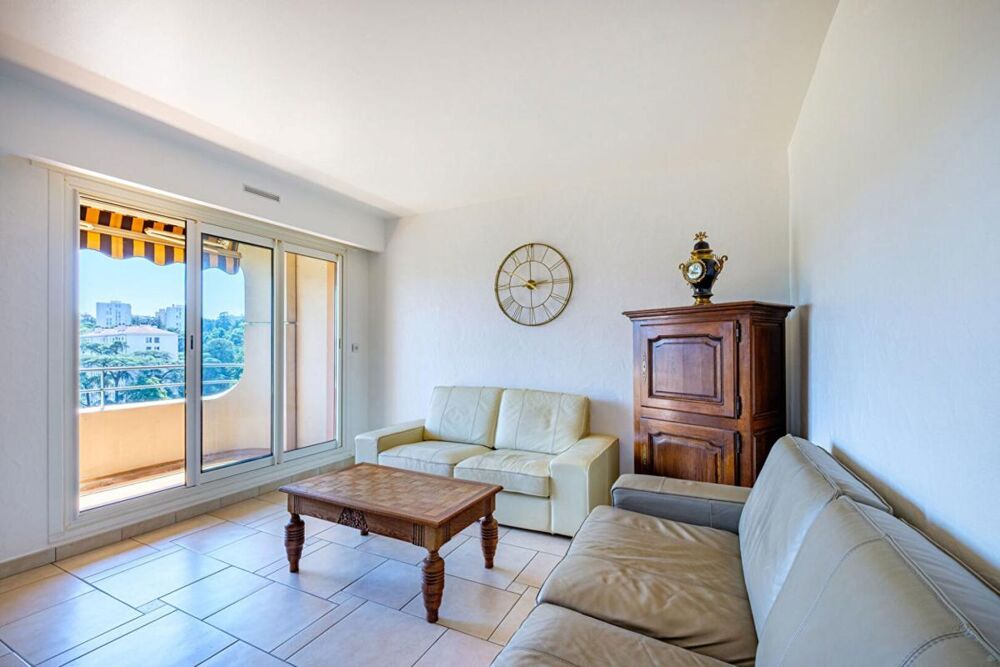 Vente Appartement Vente appartement 3 chambres - 12ème étage - Balcon - Garage - Calme Lyon 9