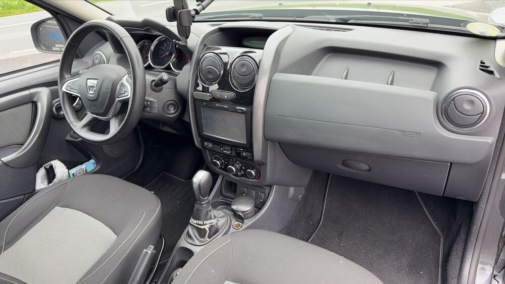 Duster 1.5 Blue dCi 110 4x2 EDC6 Black Touch 2018 occasion 76230 Isneauville