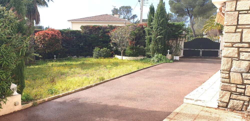 à vendre  Villa Saint-Raphaël (83700)
