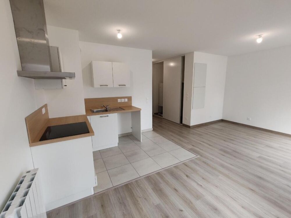 Location Appartement T1 avec terrasse, jardin et parking à VILLEFONTAINE Villefontaine