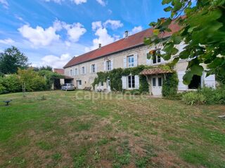  Maison à vendre 11 pièces 246 m²