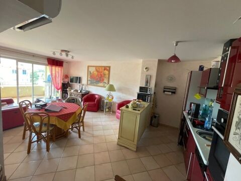 Var(83), Golfe de St-Tropez à vendre CAVALAIRE appartement T3 66M2+Terrasse 30M2 (Sud-Ouest) +Box Ss-Sol 18M2 424000 Cavalaire-sur-Mer (83240)