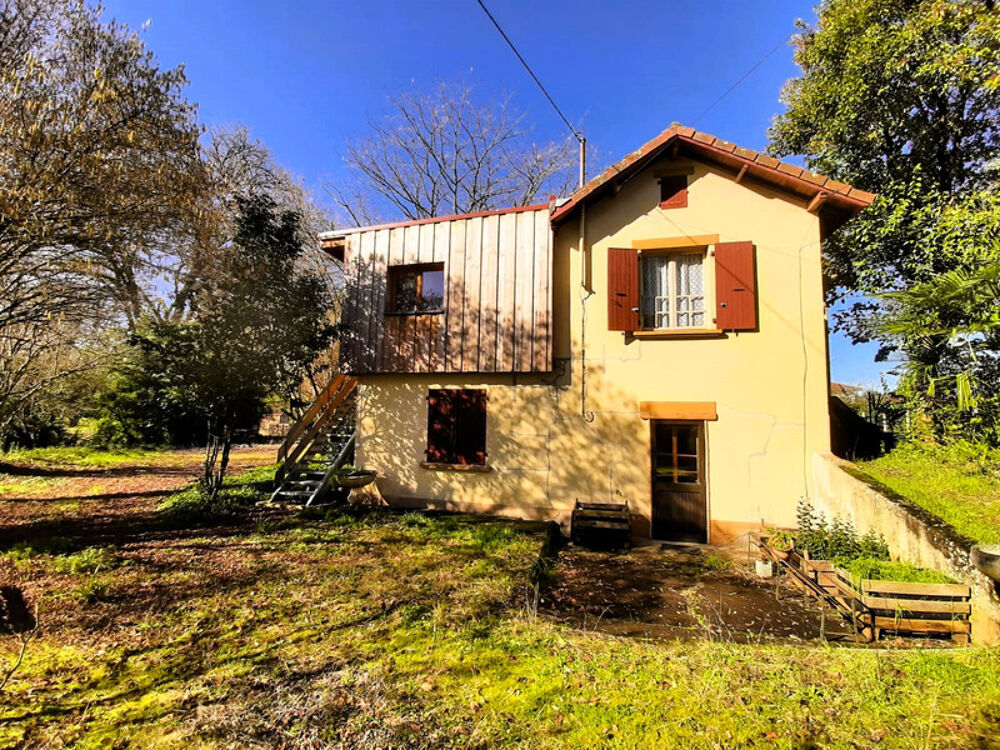 ? RISCLE  Centre-ville : Maison T4 avec garage ? et superbe terrain arboré de 1 350 m² ?