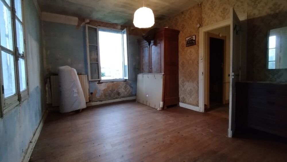 CELLES SUR BELLE (79) à vendre Exclusivité CAPIFRANCE Ensemble immobilier à rénover