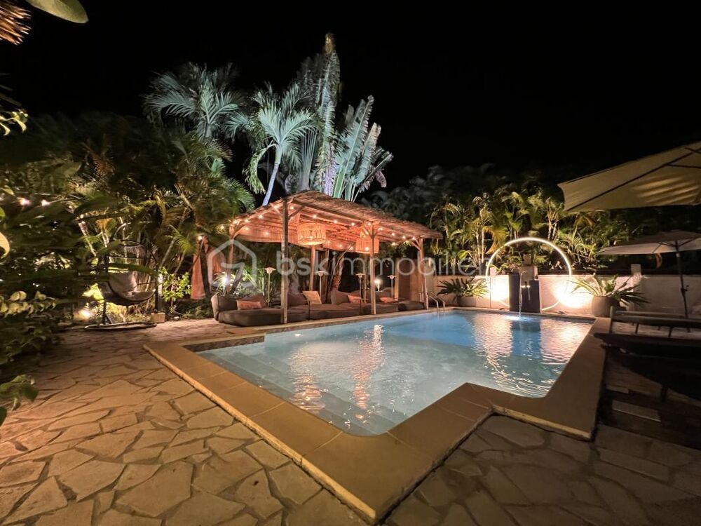 � vendre  Propri�t�/ch�teau Sainte-Anne (97180)