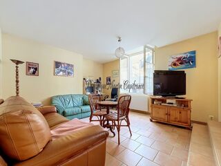  Immeuble à vendre 6 pièces 236 m²