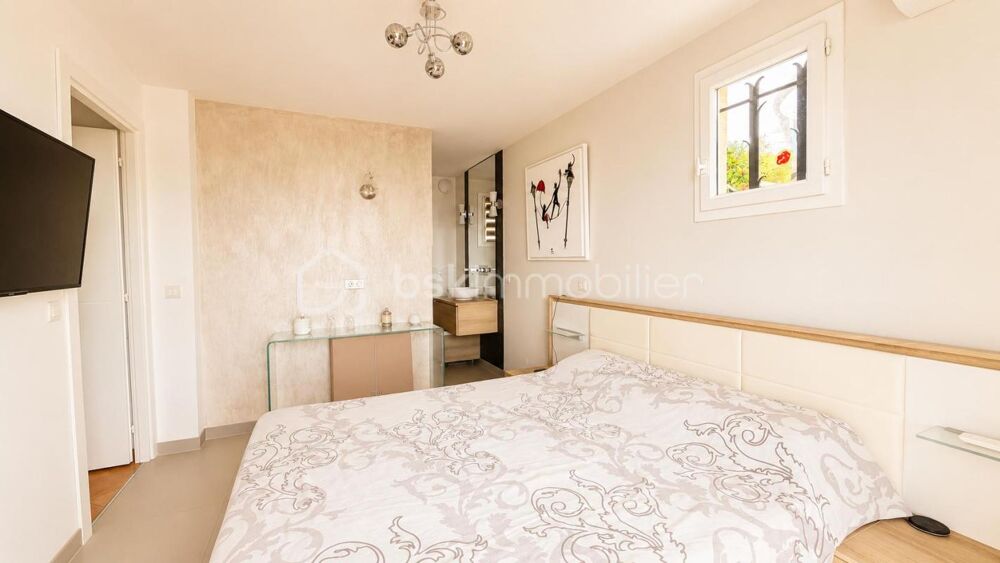 � vendre  Villa Saint-Laurent-du-Var (06700)