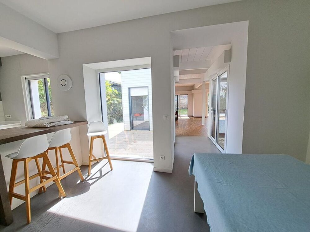 Vente Maison Belle maison angevine avec porche, à proximité immédiate de la Place du Lycée Angers