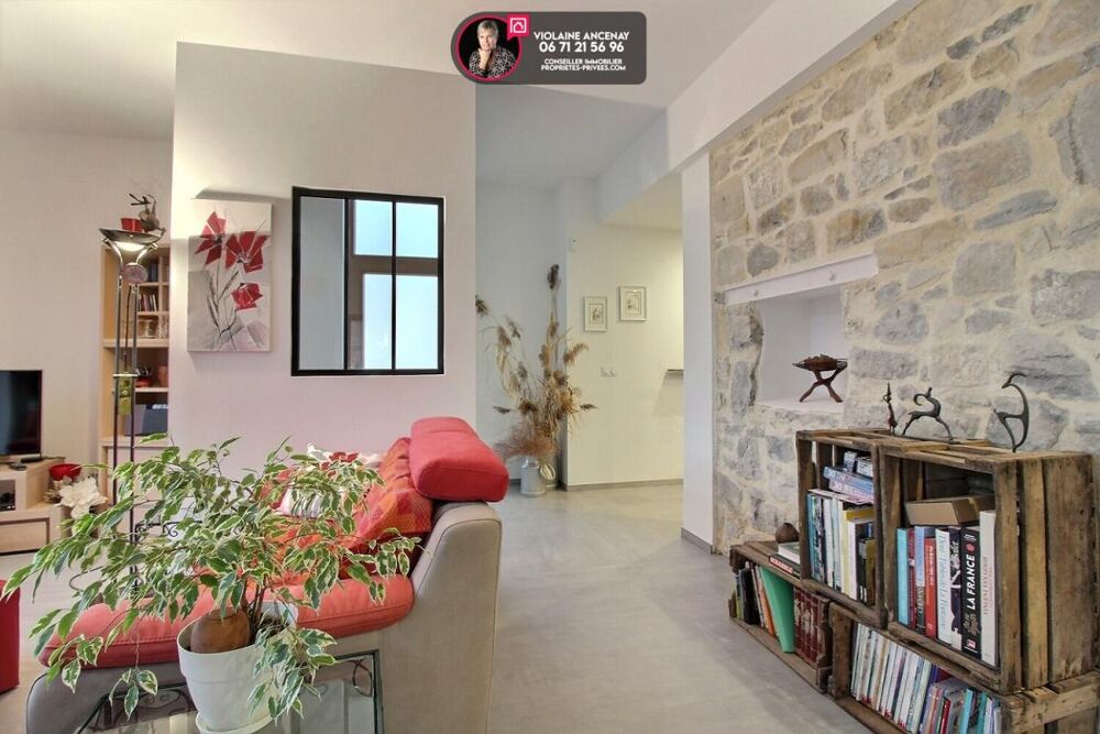 Montagnole, grange rénovée et spacieuse, 166 m2 , 4 chambres