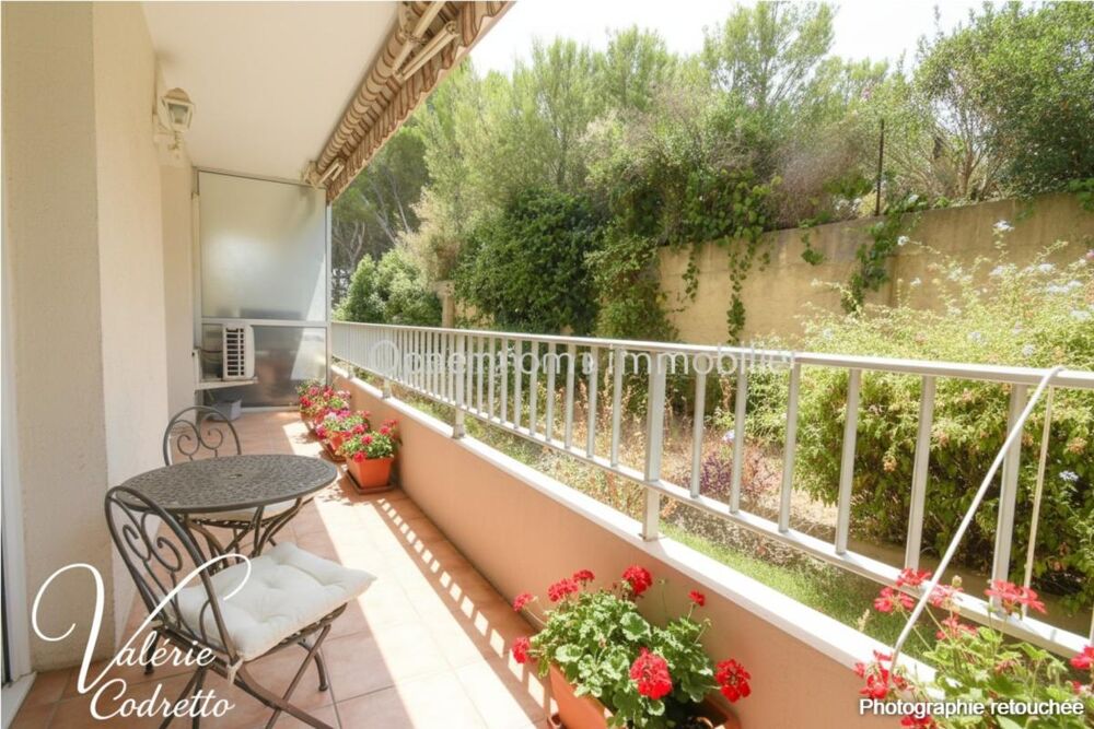 Appartement T3 de 64 m² avec terrasse et loggia  Résidence Le Cap d'Or  Six-Fours-les-Plages  À deux pas de la plage 83140