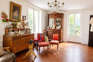  Maison à vendre 12 pièces 277 m²