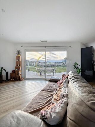  Villa � vendre 6 pi�ces 181 m�