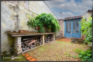 Maison 6 pièces 128 m² · à Sainte-Foy-la-Grande · 128 m² · 137 000 €