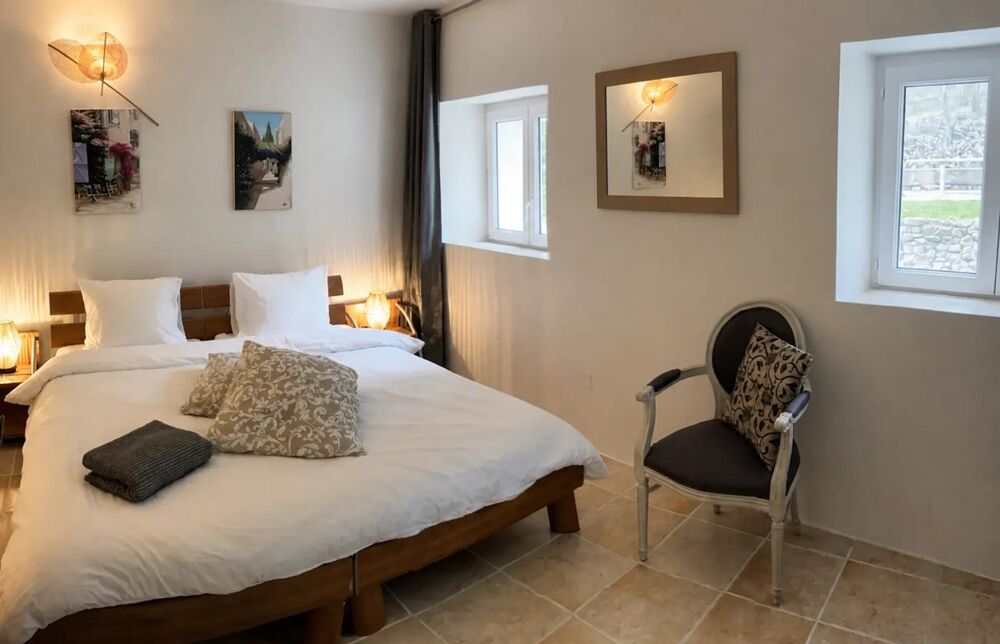 à vendre  Propriété/château Tornac (30140)