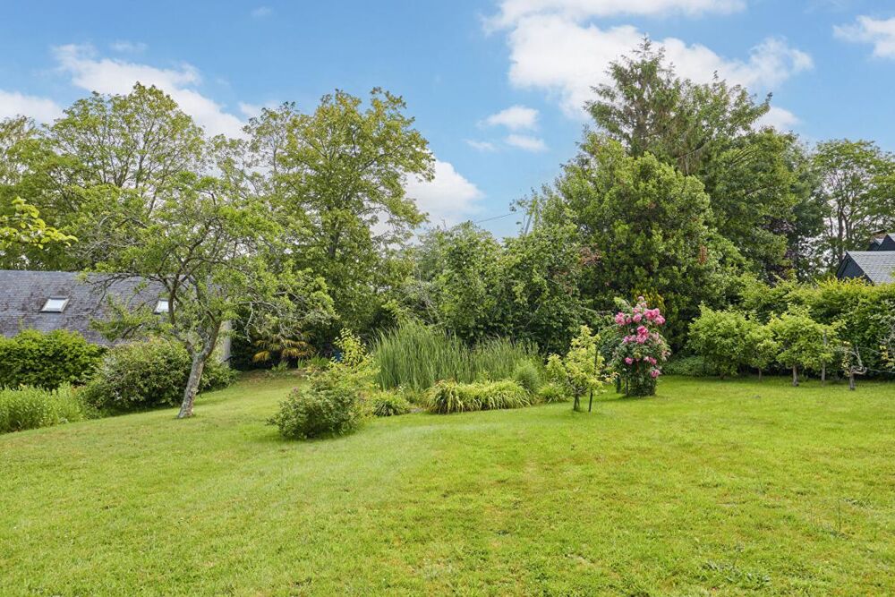 Vente Propriété/Château Propriété Normande et son jardin arboré. Trouville Sur Mer 8 pièce(s) 200 m2 Trouville sur mer
