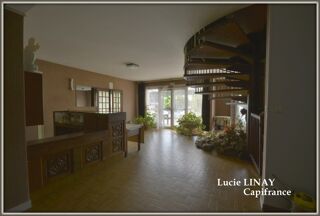  Immeuble � vendre 1040 m�