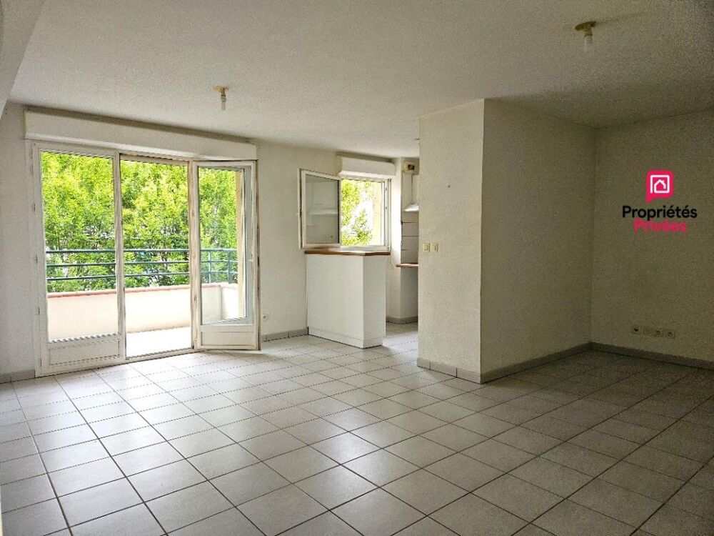 EXCLUSIVITÉ AGEN - Idéal Premier Achat ou Investissement, vaste T3 de 64 m² (DPE C) avec Grand Garage Privatif