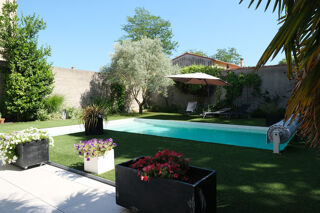  Maison  vendre 8 pices 250 m