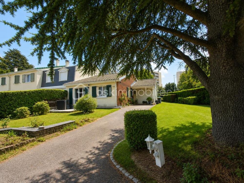 Vente Maison MAISON DE PLAIN-PIED - LA COMMANDERIE DES TEMPLIERS II sur 775 m2 de TERRAIN Elancourt