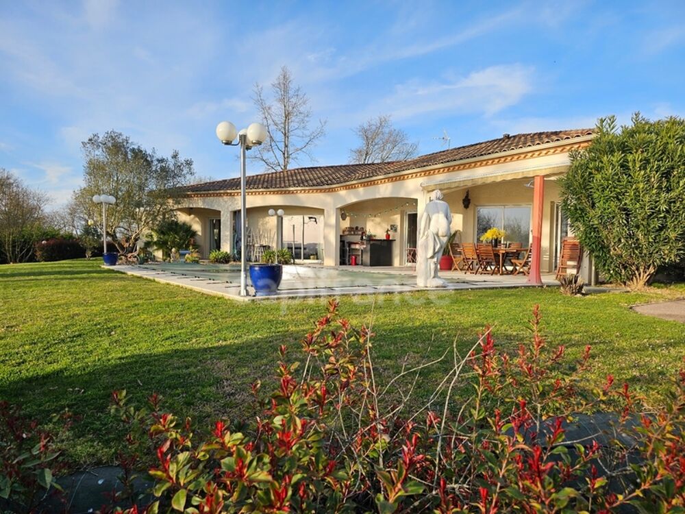Vente Maison Villa de plain pied - 4 chambres - piscine - terrain de pétanque - garage - cadre naturel privilégié Sainte marthe