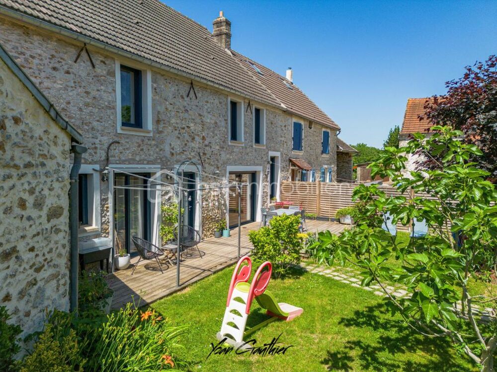 Vente Maison Grange rénovée d'exception 180 m2 – Volumes, lumière et prestations de qualité Villeconin