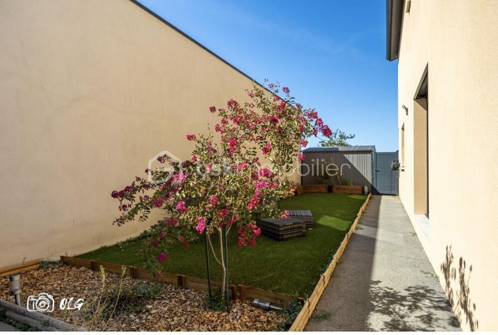 Vente Maison Lansargues Maison T 4 de 2021 ;suite parentale en rdc deux chambres a l'étage;grand salon, piscine chauffée sécurisée Lansargues
