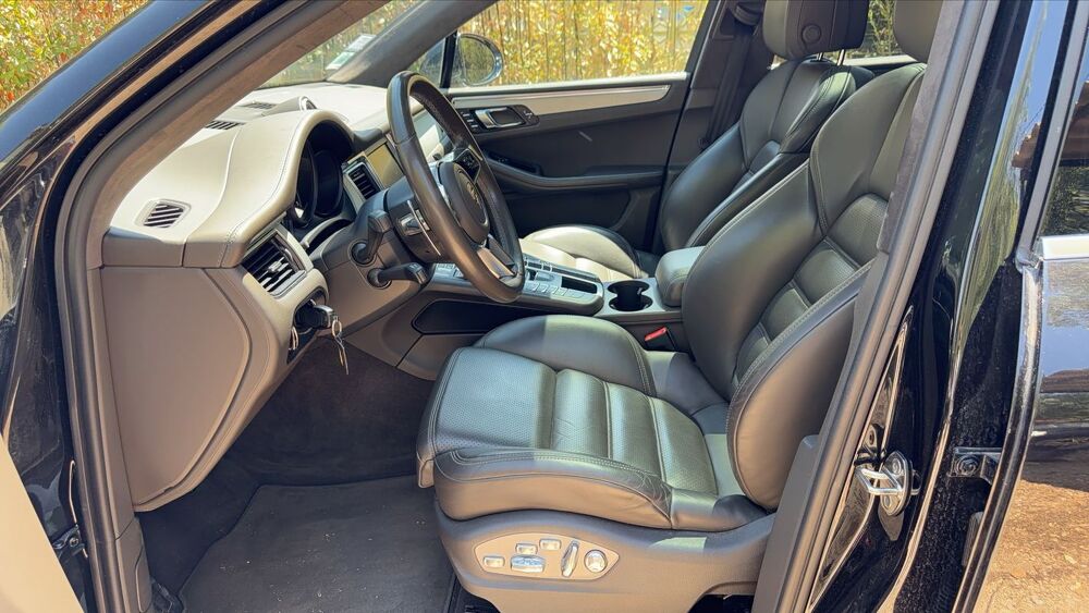 Macan I 3.6 Turbo 400 PDK7 . - Entretien constructeur Toit ouvrant 2015 occasion 83000 Toulon