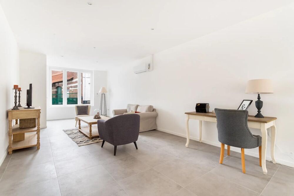 Maison rénovée 2024, Emmerin, 8 pièces, 242 m²
