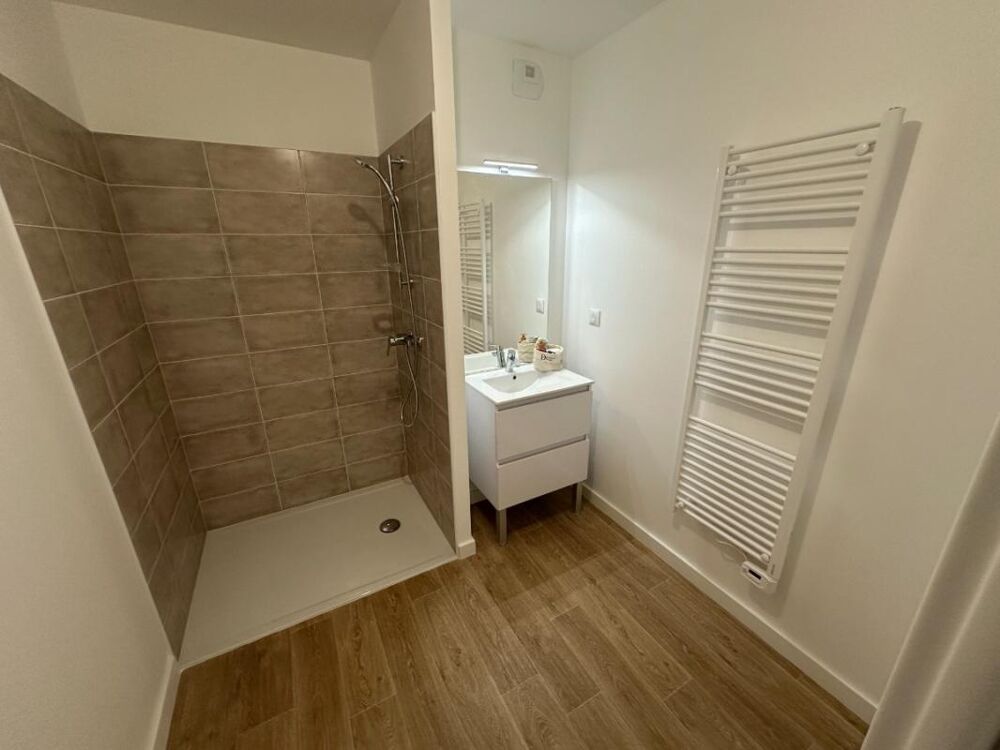 T2 NEUF avec balcon et parking à CHARTRES