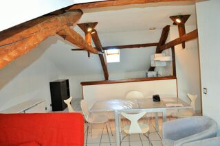  Immeuble à vendre 15 + pièces 232 m²