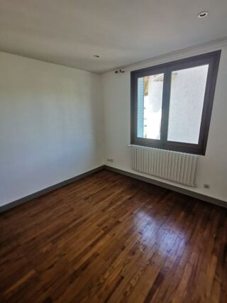  Appartement � louer 2 pi�ces 55 m�
