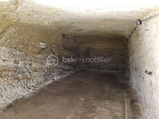  Parking / Garage  vendre 80 m