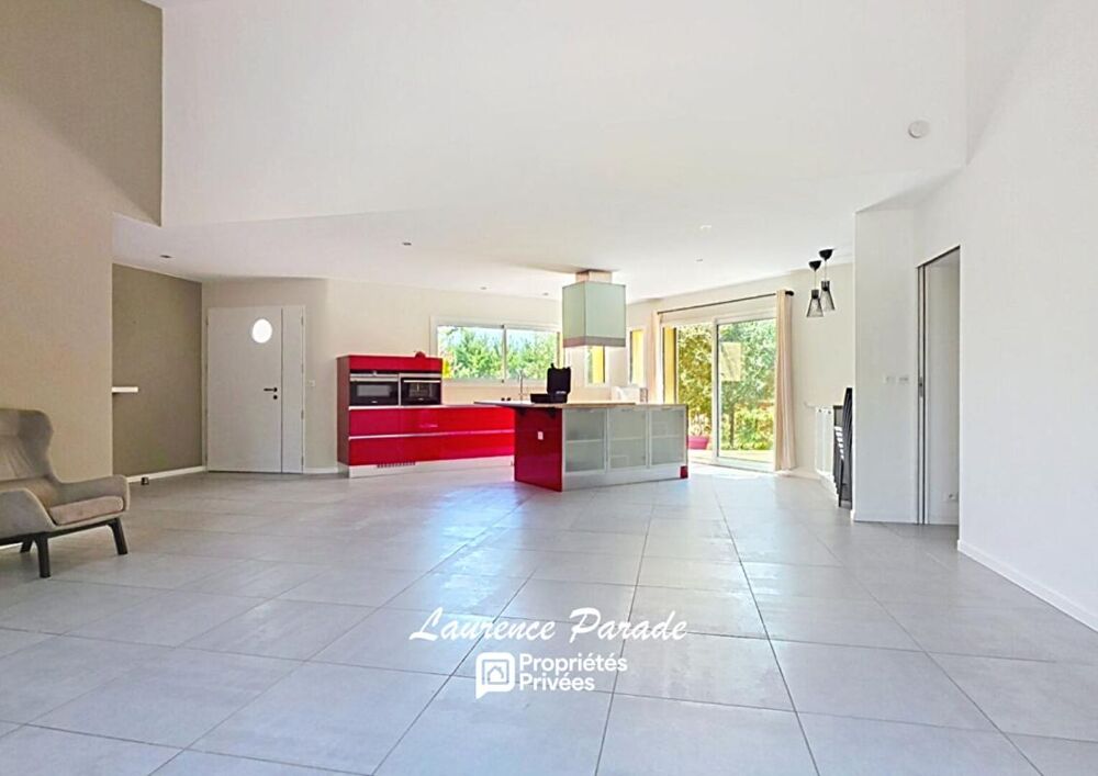Vente Maison Maison garage double, avec parc Montpon menesterol