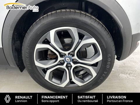 Captur E-Tech Plug-in 160 - 21 Intens 2021 occasion 22200 Guingamp