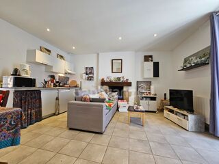  Immeuble  vendre 12 pices 240 m