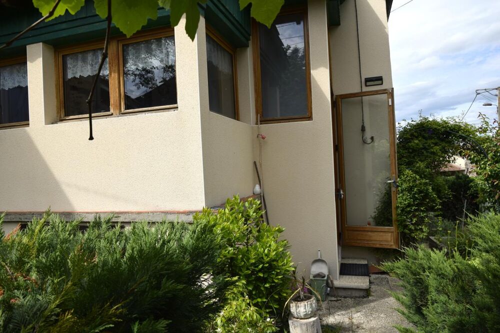 Vente Maison Maison 88 m² - 5 pièces  avec jardin et grange Saint julien de coppel