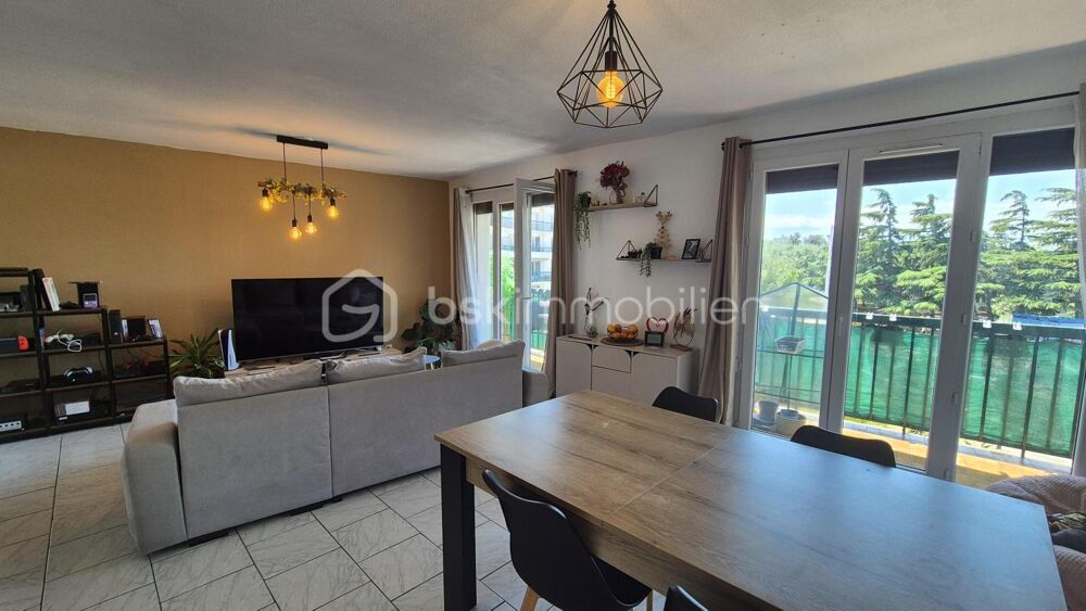 Vente Appartement A VENDRE APPARTEMENT RENOVE TRAVERSANT T3 DE 78M² A PERPIGNAN - MOULIN A VENT PARC DES SPORTS - DEUX CHAMBRES - BUREAU - BALCON Perpignan