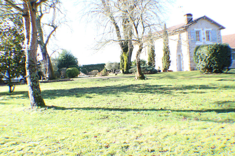 Maison 7 pièces de 188 m² avec piscine -parc et dépendance aux portes de Mont de Marsan (40)
