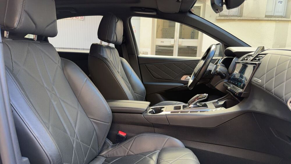 DS7 1.6 THP E-tense 300 Plug in Hybrid 4X4 EAT8 Rivoli - Automat 2020 occasion 42000 Saint Etienne