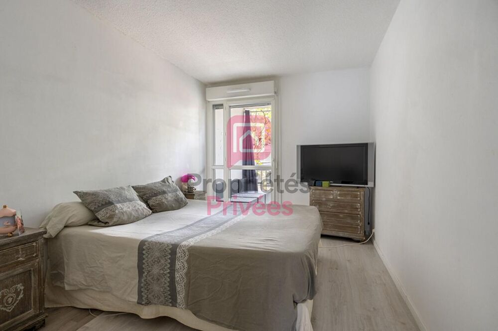 Vente Appartement COUP DE COEUR - 4 PIÈCES RÉNOVÉ AVEC BALCON -77.87 m2 Pessac