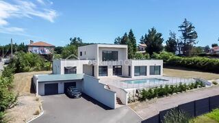  Maison � vendre 6 pi�ces 198 m�